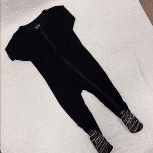 Kickee Pants Bamboo black Ruffle Detail Snap Footie 2t